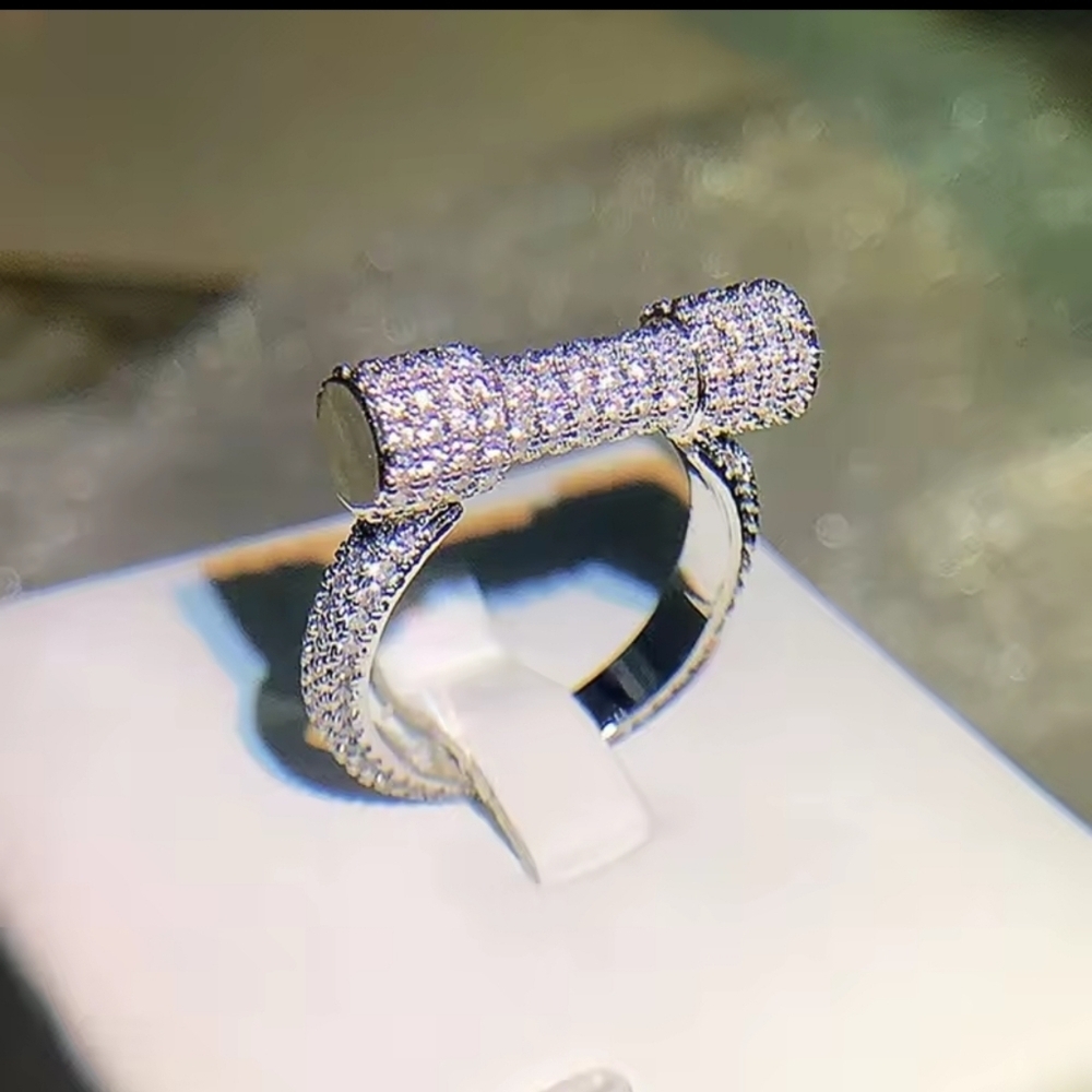 Elegant Silver Bow Ring
